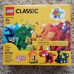 LEGO Classic 123 pieces